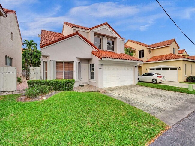 Foto del edificio - 3745 Piccadilly St