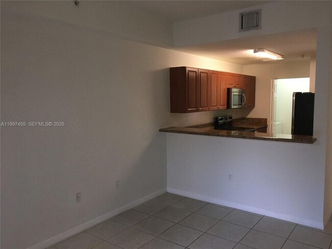 Building Photo - 962 SW 143rd Ave