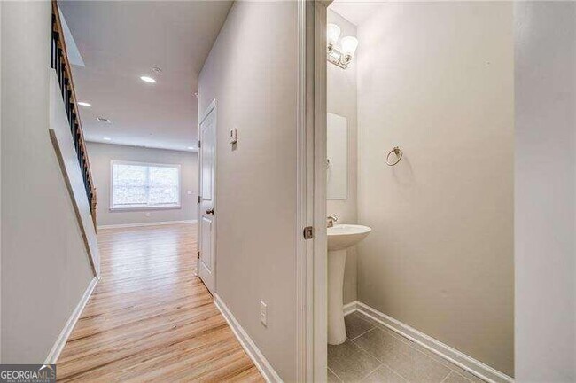 Building Photo - 8337 Triple Crown Dr