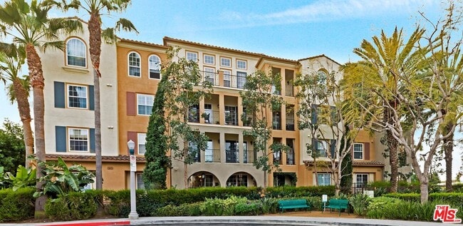 Building Photo - 12975 Agustin Pl