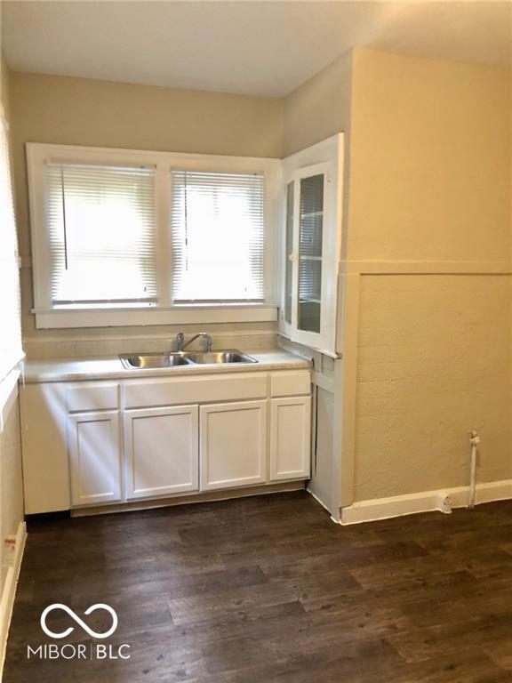 Foto del edificio - 3537 N Capitol Ave