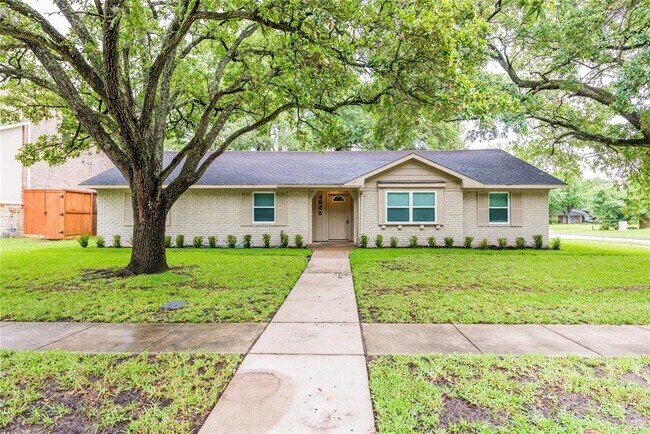 Building Photo - 4955 Wigton Dr