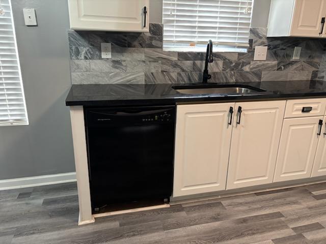 Foto del edificio - 6736 Cambridge Dr