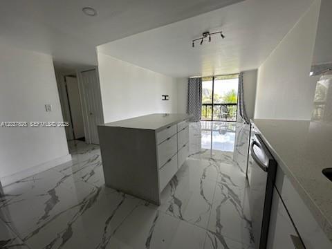 Foto del edificio - 8307 SW 142nd Ave