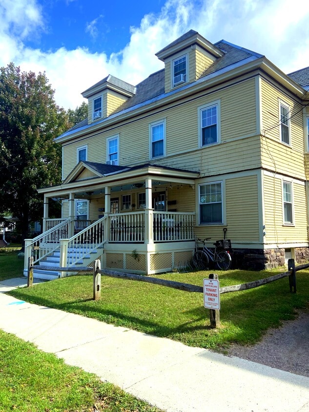 Photo - 84 N Willard St (Burlington, VT)