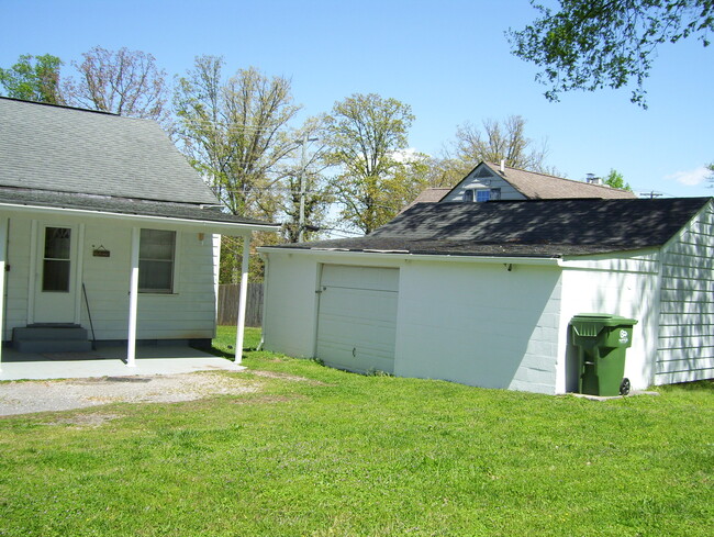 Foto del edificio - 2002 Sevierville Rd