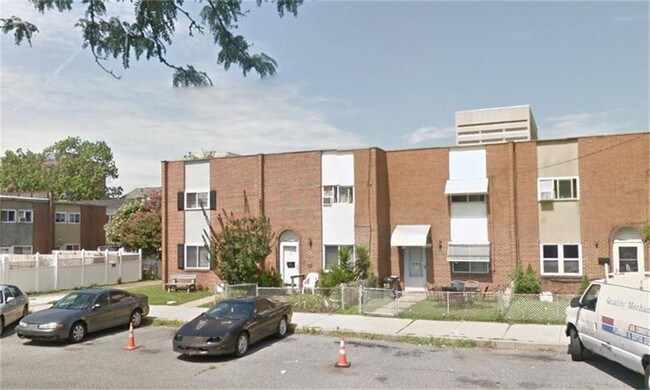Building Photo - 831-A Towne Ct