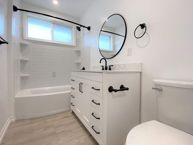 Foto del edificio - 5148 W 131st St