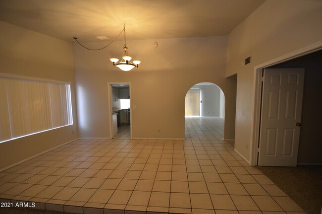 Building Photo - 2107 W El Alba Way