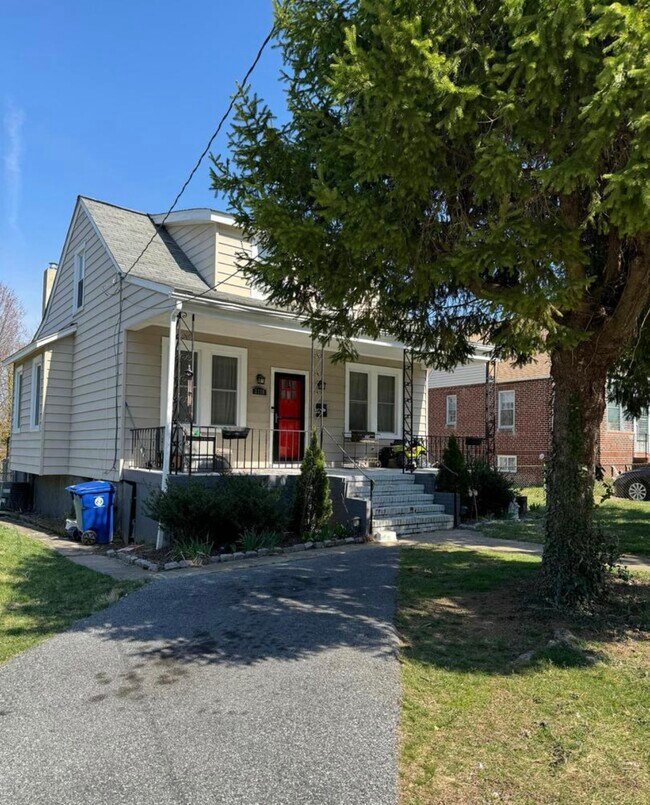 Foto del edificio - 3110 Louise Ave