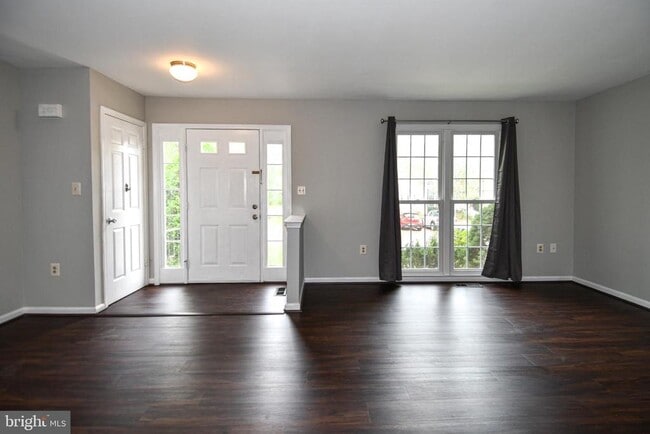 Foto del edificio - 13216 Country Ridge Dr