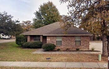 Building Photo - 642 Brown Trail