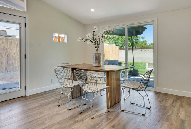 Foto del edificio - 20641 Archwood St