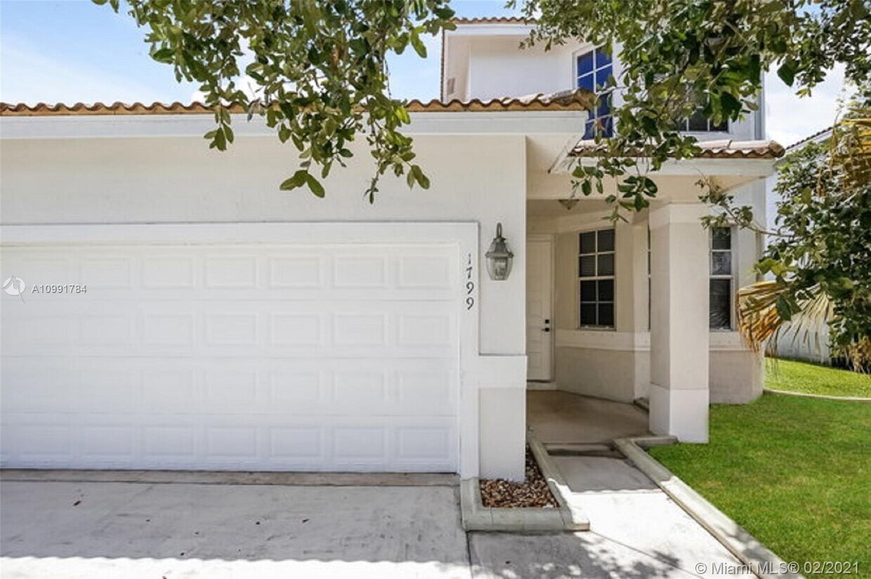 Foto principal - 1799 NW 162nd Ave