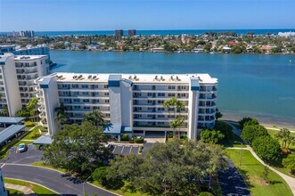 Building Photo - 7984 Sailboat Key Blvd S