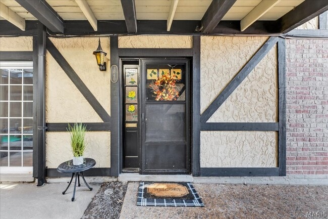 Building Photo - 1040 Pinegate Dr