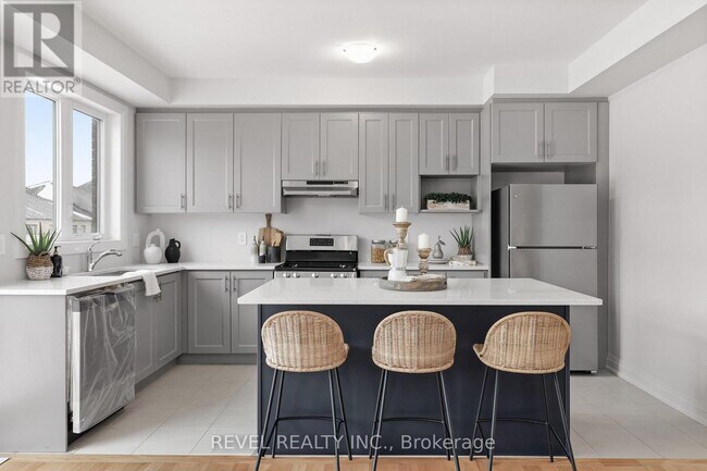 Building Photo - 47 Corley St