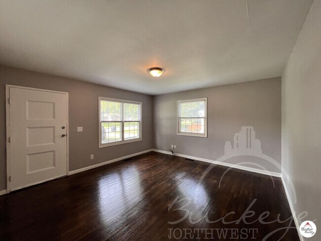 Building Photo - 3 Bedroom House - South Toledo