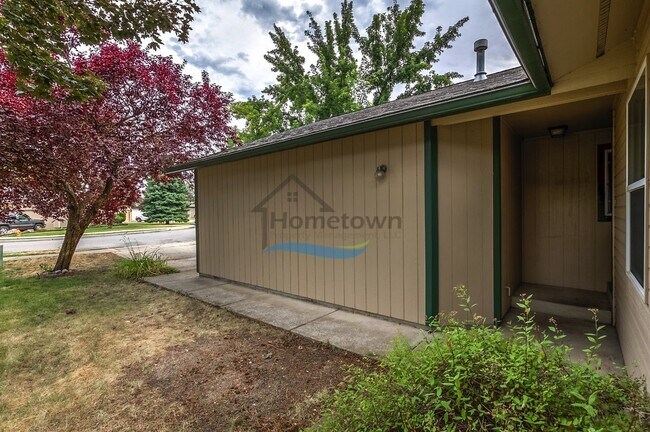 Building Photo - 4168 E 2nd Ave