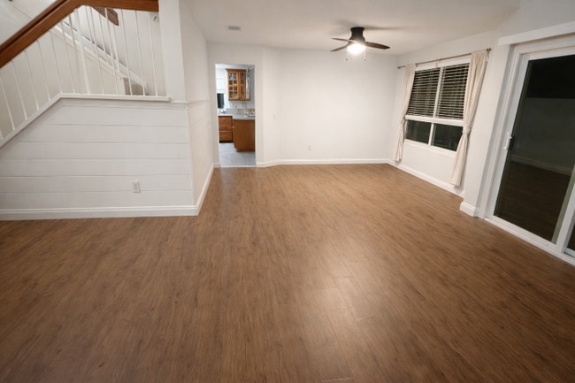 Building Photo - 1085 Red Maple Dr