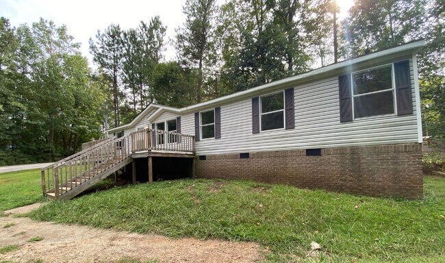 Building Photo - 559 Lawrence Rd