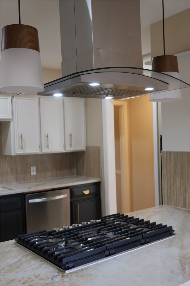 Foto del edificio - 9506 Carousel Ln