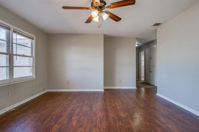 Building Photo - 4816 43rd St