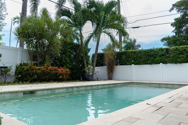 Foto del edificio - 2841 NW 10th Ave