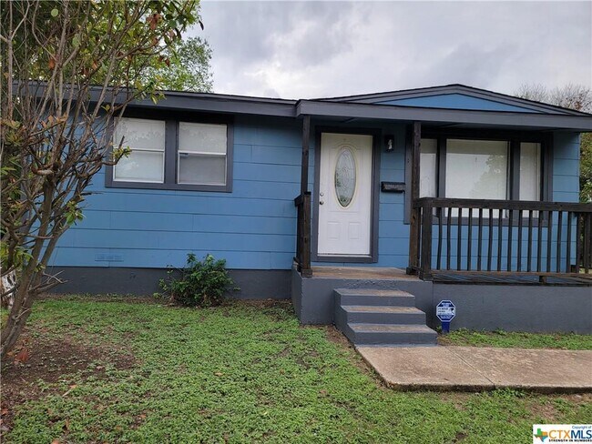 Building Photo - 2604 Terrace Dr