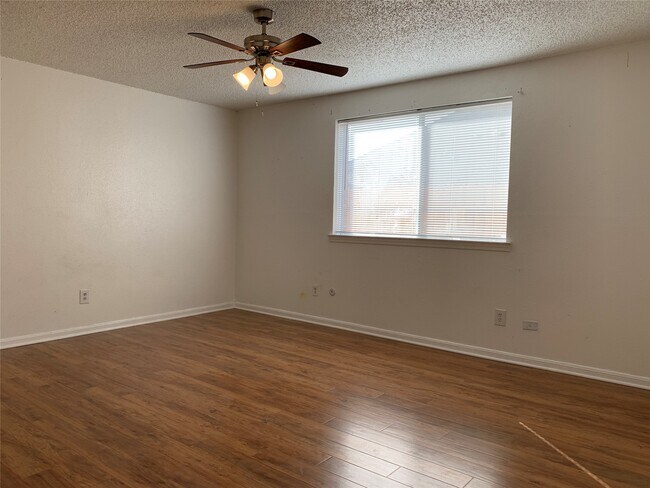 Building Photo - 7026 Rockergate Dr