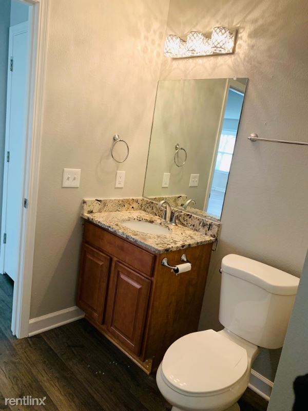Foto del edificio - 3 br, 1.5 bath House - 2530 W Oakwood Rd