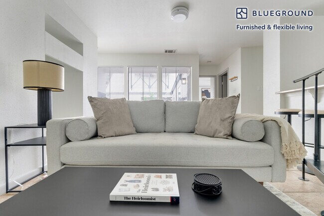 Foto del edificio - 201 E 4th St