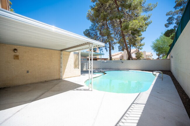 Building Photo - 5345 Desert Blossom Rd