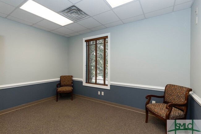 Building Photo - 613 Towne Park Dr W
