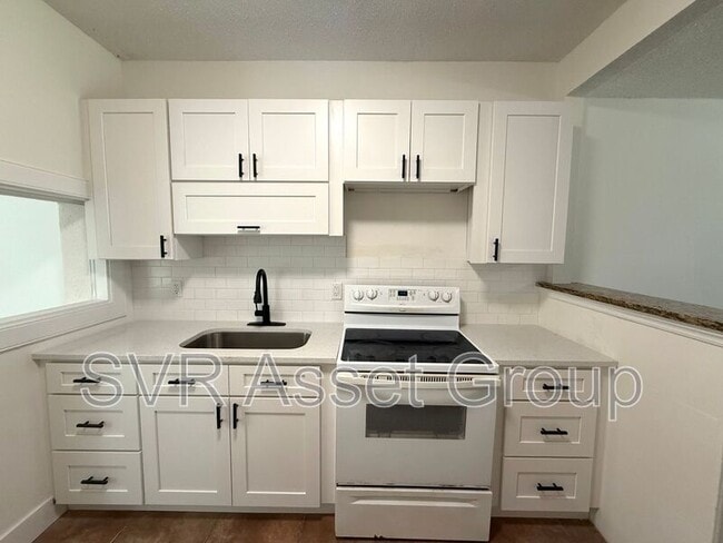 Foto del edificio - 6204 Terry Parker Dr N