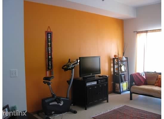 Building Photo - 206 S Ashley St