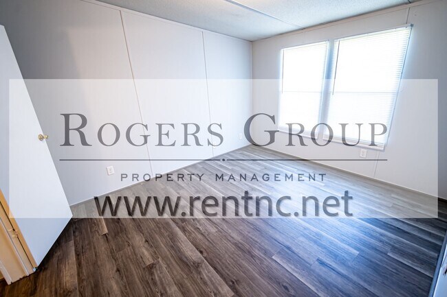 Foto del edificio - 3278 Walters Rd