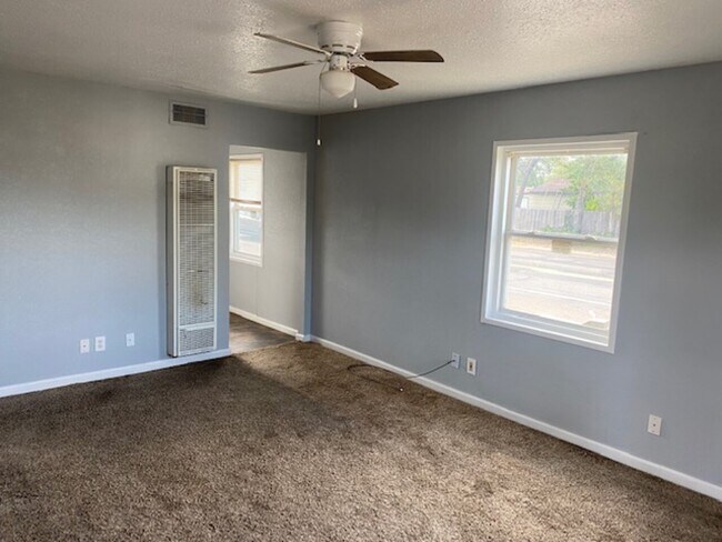 Foto del edificio - 4600 S Hayden St