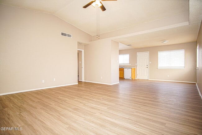 Building Photo - 12577 Tierra Dura Dr