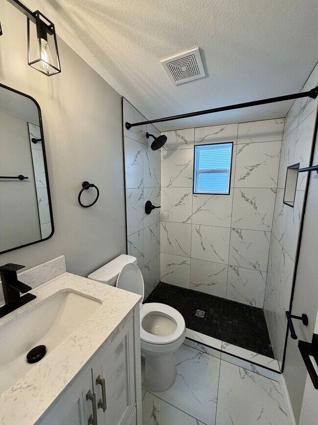 Foto del edificio - Central Wichita 2 Bedroom