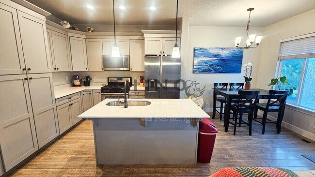 Foto del edificio - 213 Whitewater Dr