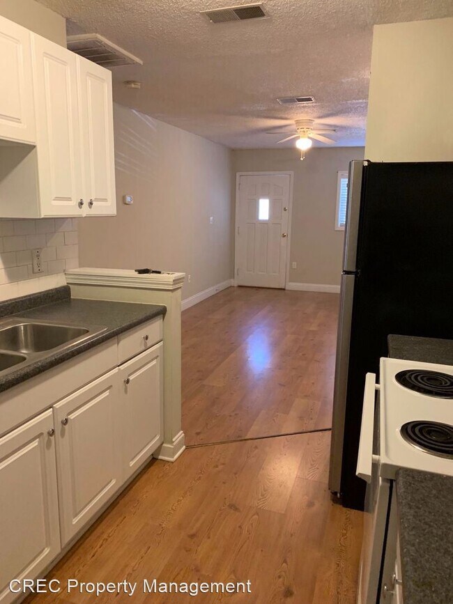 Foto del edificio - 2 br, 1 bath House - 921 Simmons Avenue  A
