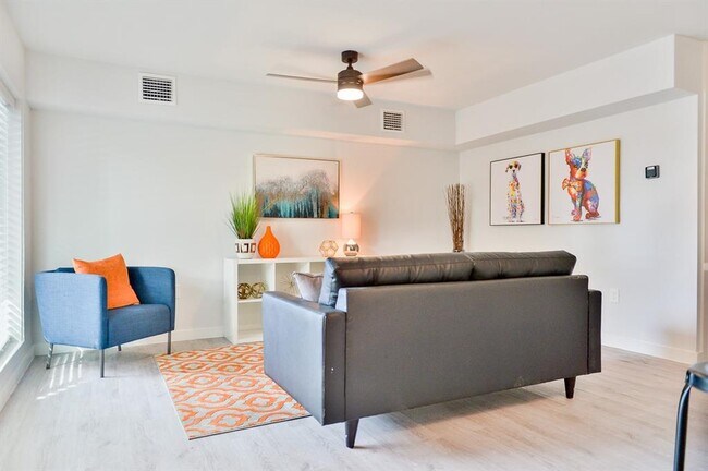 Foto del edificio - 606 Harold St