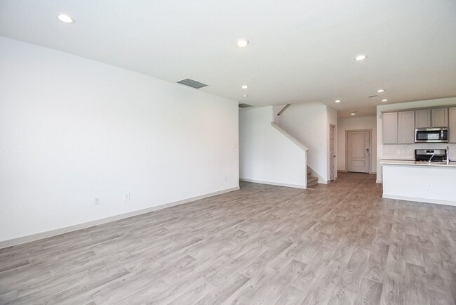 Building Photo - 8030 Milam Ln