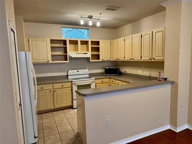 Building Photo - 1825 Shadow View Cir