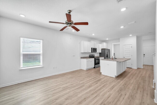 Foto del edificio - 30 Sandywoods Ct
