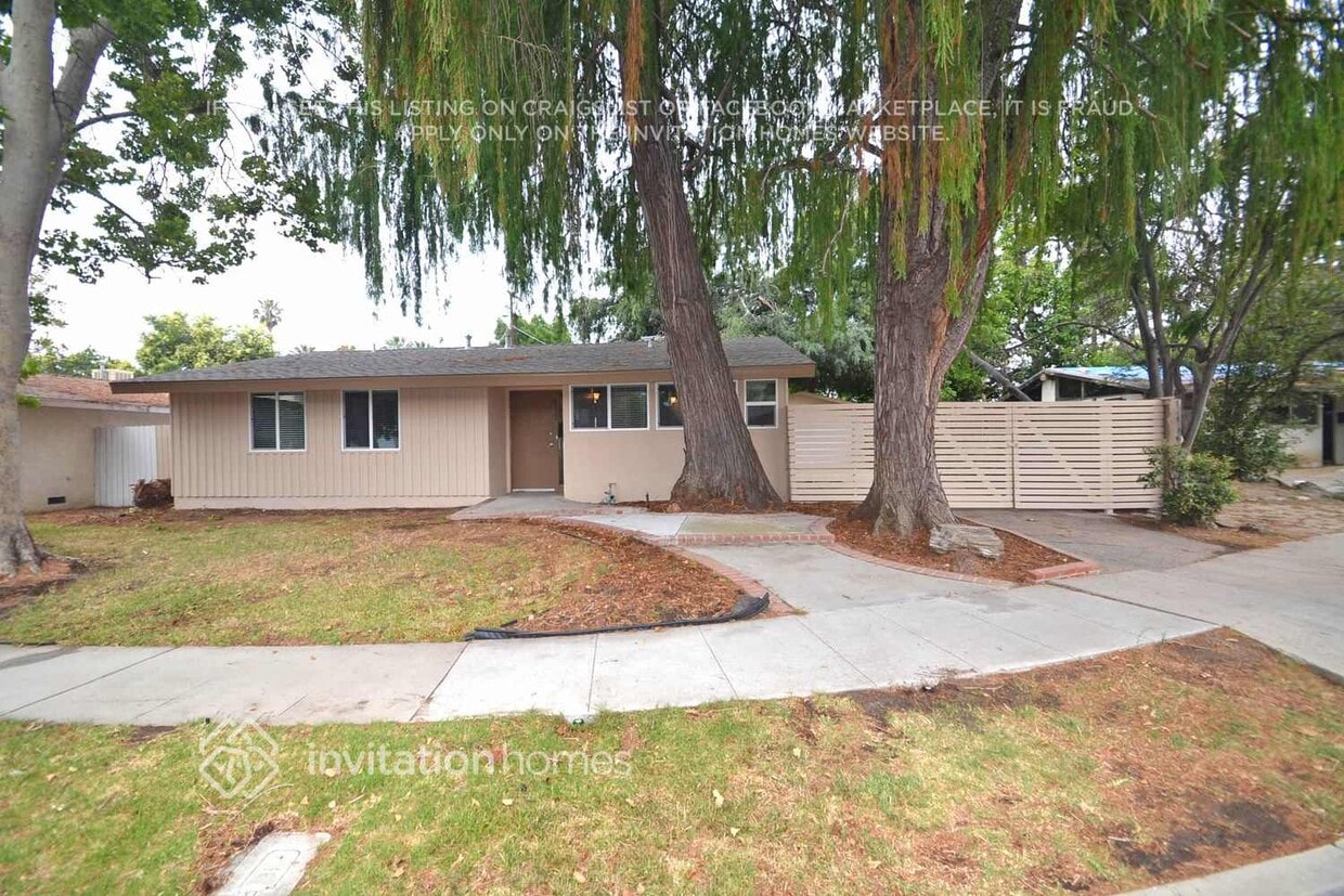 Primary Photo - 8235 Garden Grove Ave