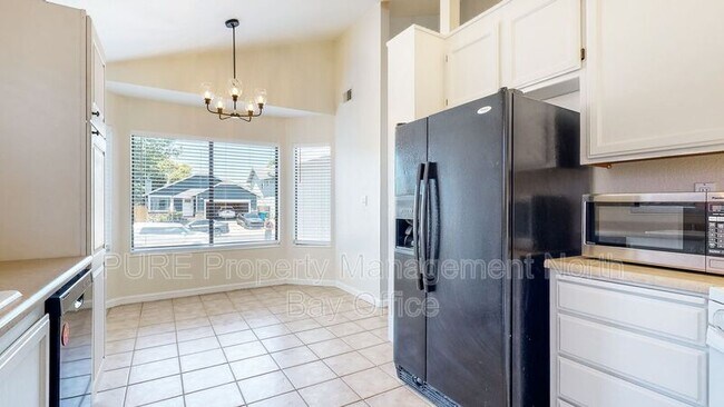 Building Photo - 7416 Mitchell Dr