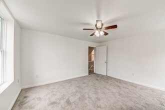 Building Photo - 744 Proctor Wy