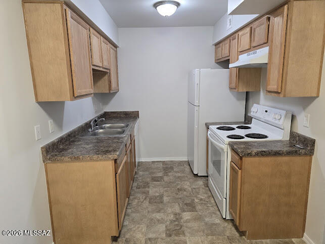 Building Photo - 6301 N Barcelona Ct
